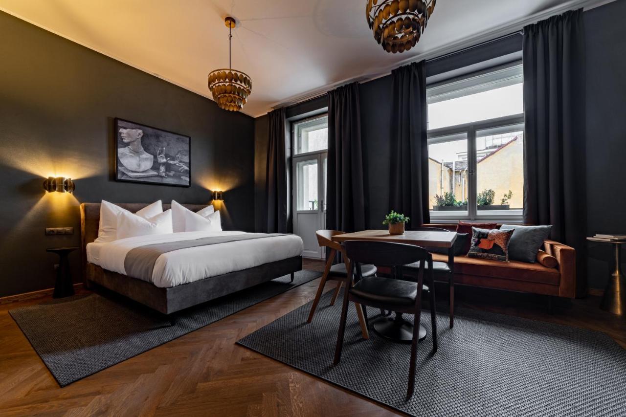 The Viaduct - Suites & More Прага Экстерьер фото
